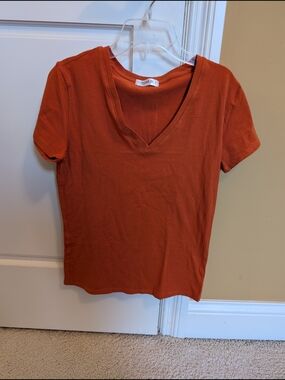 Popular 21 Rust Orange V-Neck Short Sleeve Tee NWOT